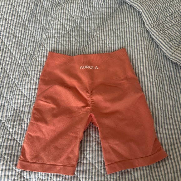 Aurola Workout Shorts - Picture 1 of 2